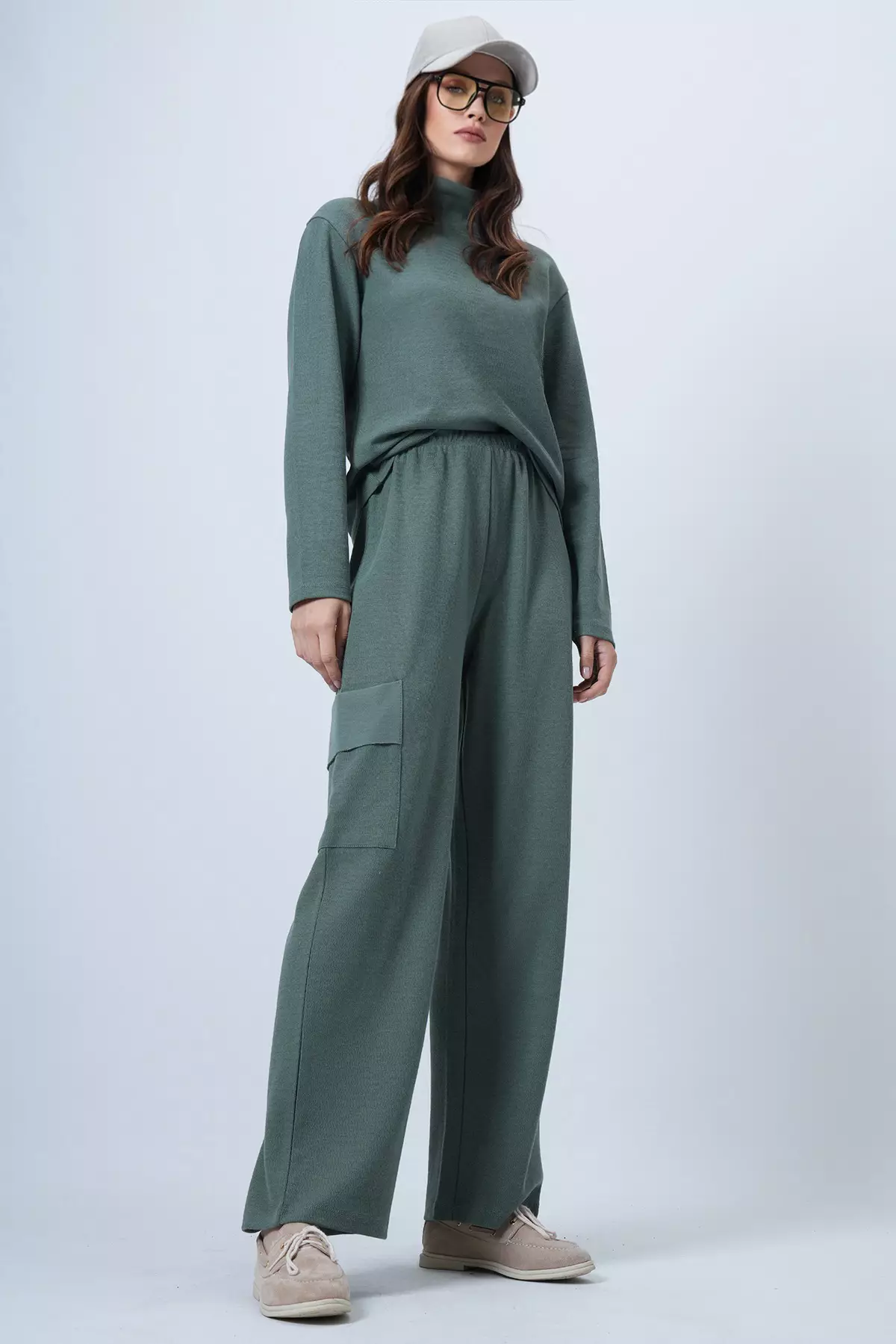 Green Turtleneck Soft Textured Oversize Blouse And Cargo Pants Set Alc-X14381