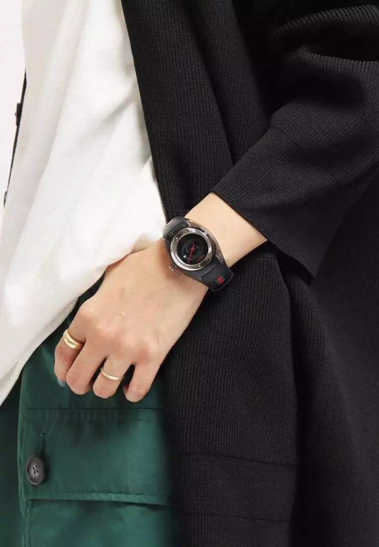Gucci sync watch black on sale