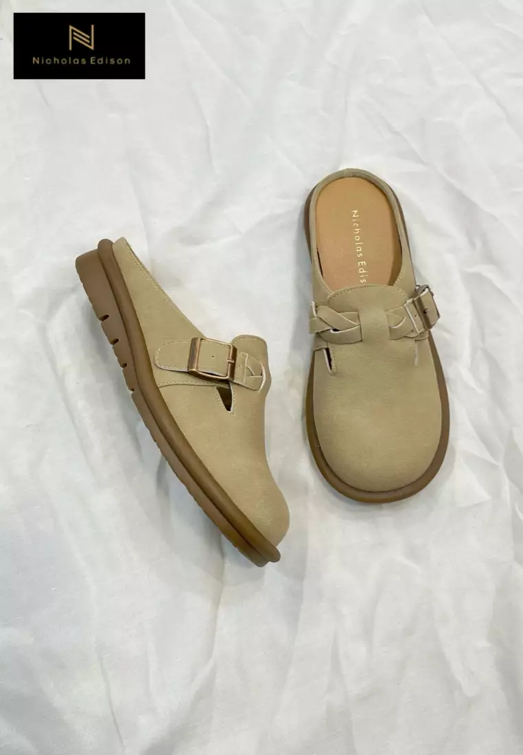 Flat Ezra Cream