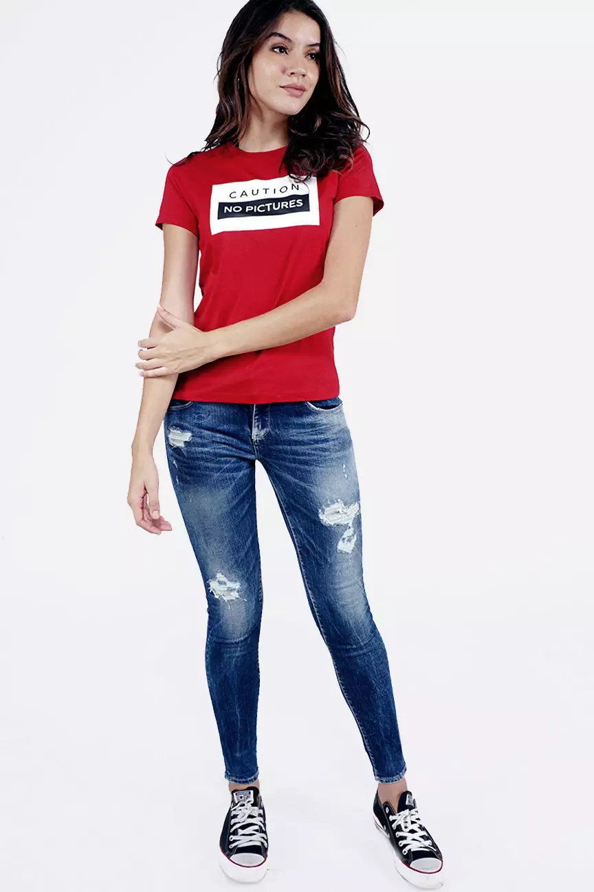 Kaos Wanita No Pic Red