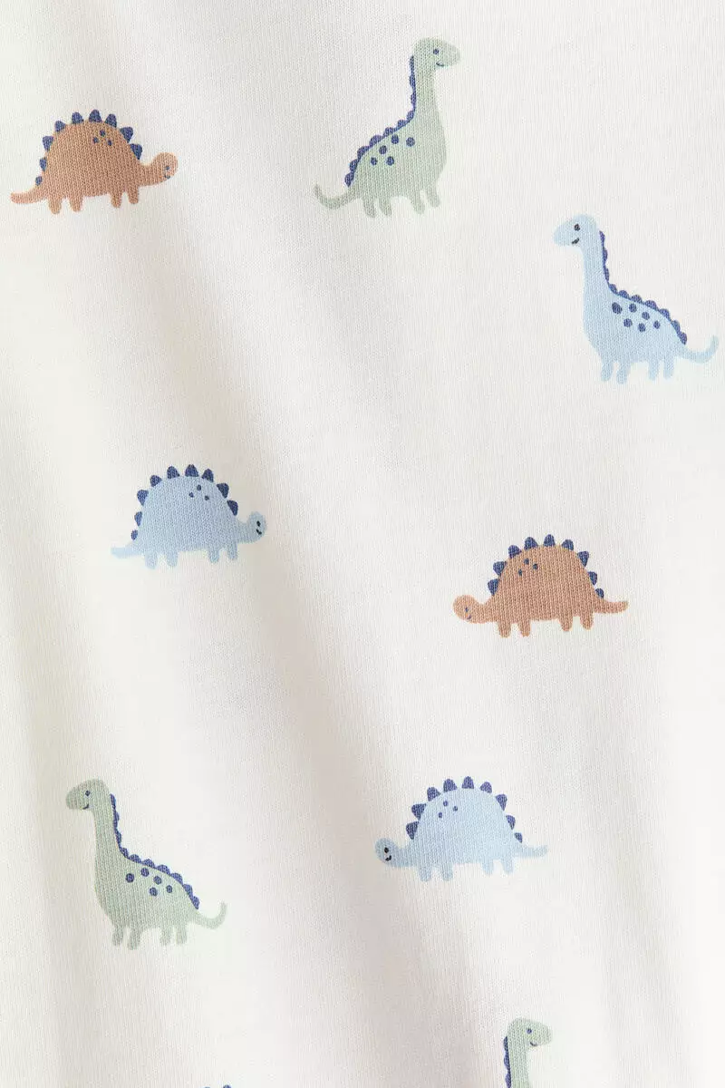 Patterned sleepsuit