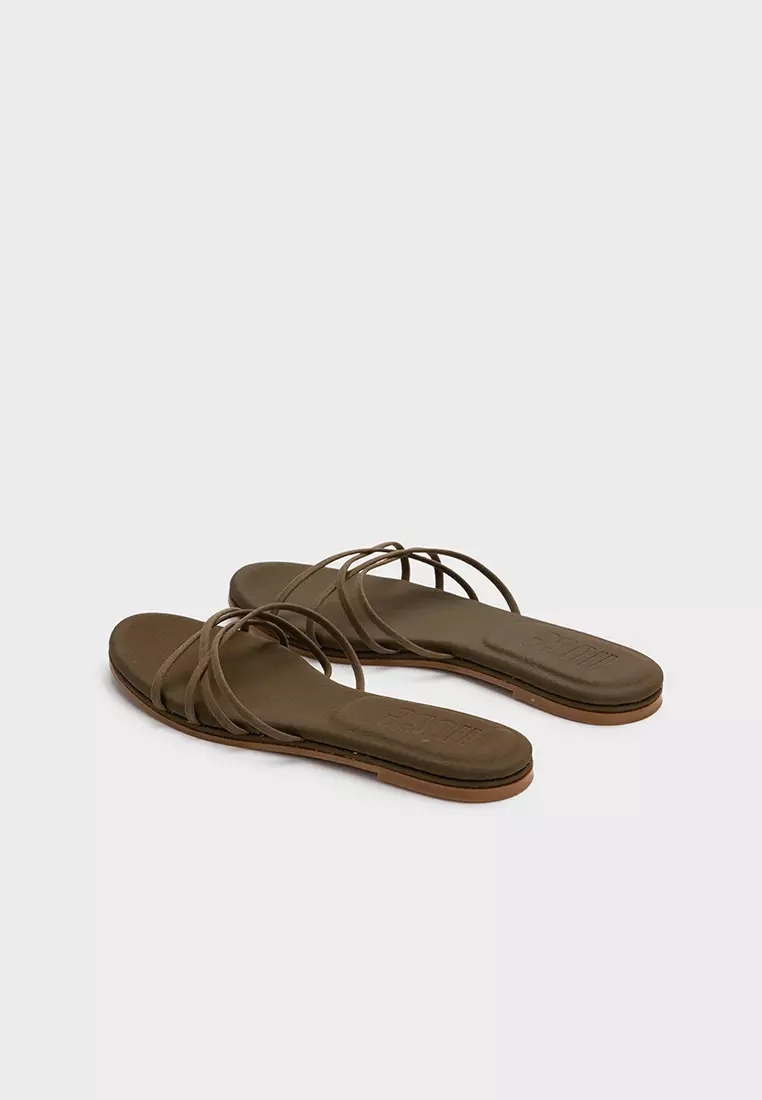 MULTI-STRAP FLAT SLIDES WITH CLOUDFOAM INSOLE