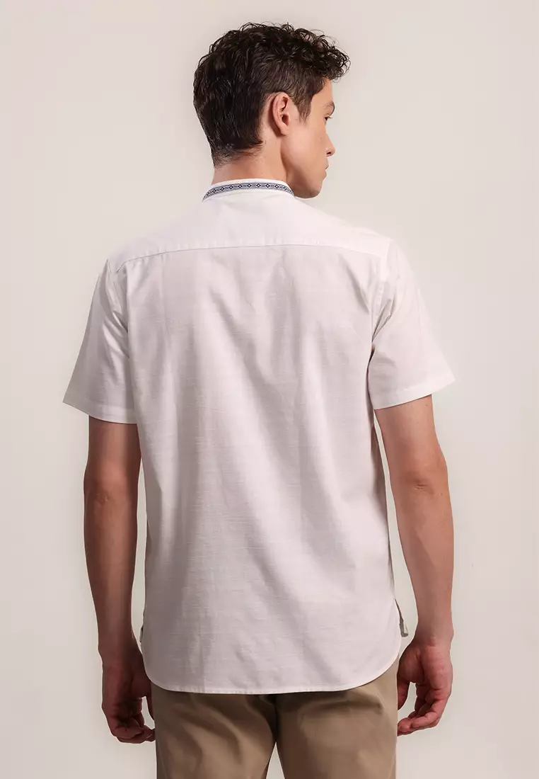 MOC - Kemeja Shanghai Lengan Pendek Pria Ikshan - White