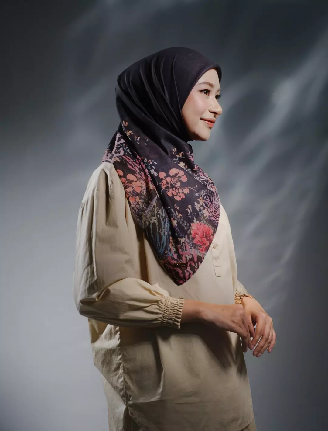 MARINA Scarf Black - Kerudung Hijab Segiempat Motif With BOX - Bahan Voal Premium - Ukuran 115x115