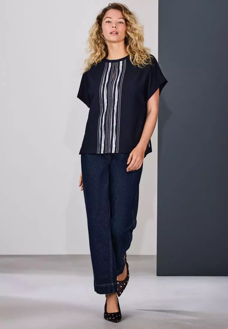 Short Sleeve Keyhole Crew Neck Top