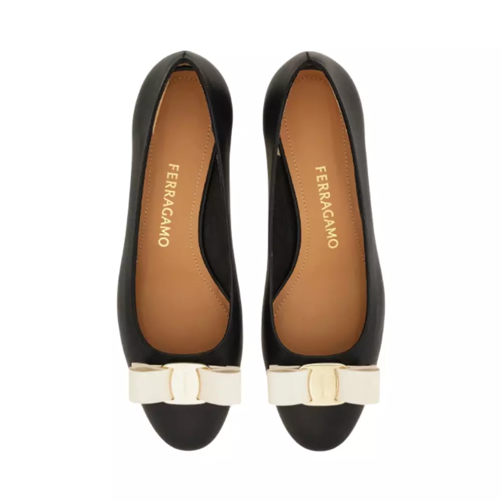 Vara Bow Block Heel Pump Black / Mascarpone
