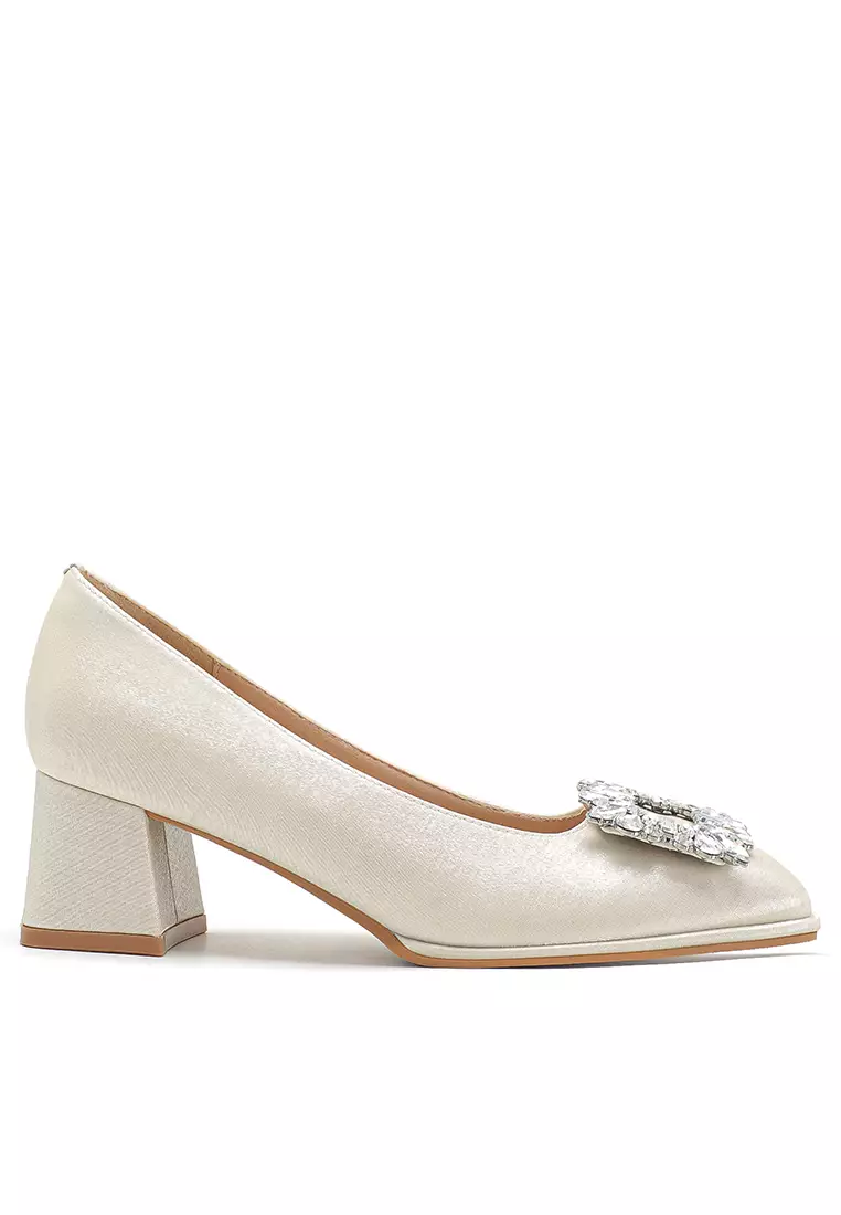 Discount on Twenty Eight Shoes  shoes - SKU: 5cm Rhinestone Buckle Square Toe Satin Pumps By599-12