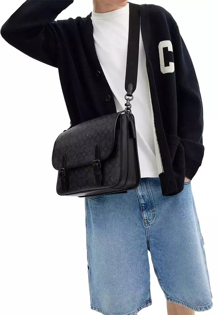 Hitch Messenger Bag In Signature Canvas Charcoal CAH92