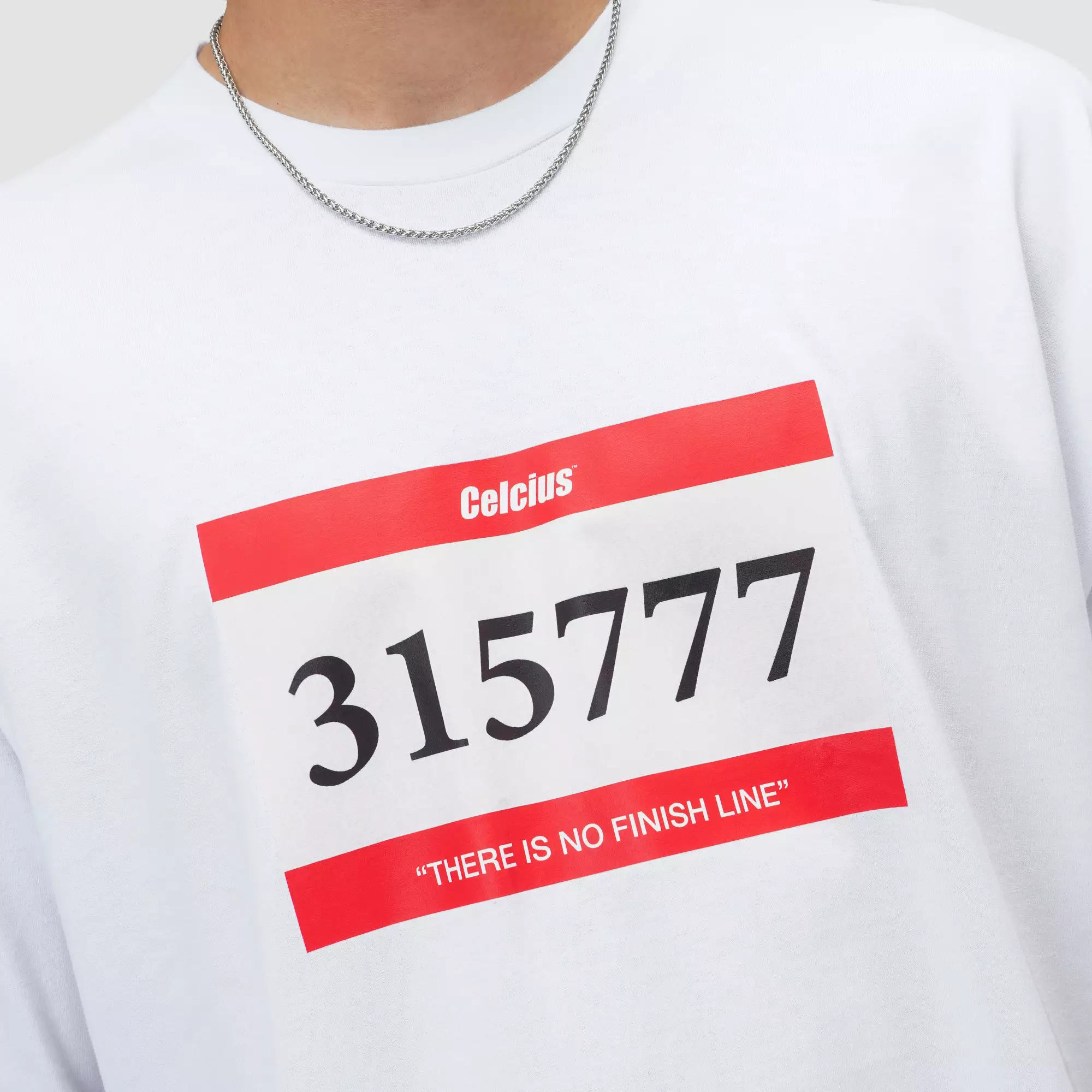 CELCIUS Runner Sticker Graphic T-shirt LIN001523C Putih