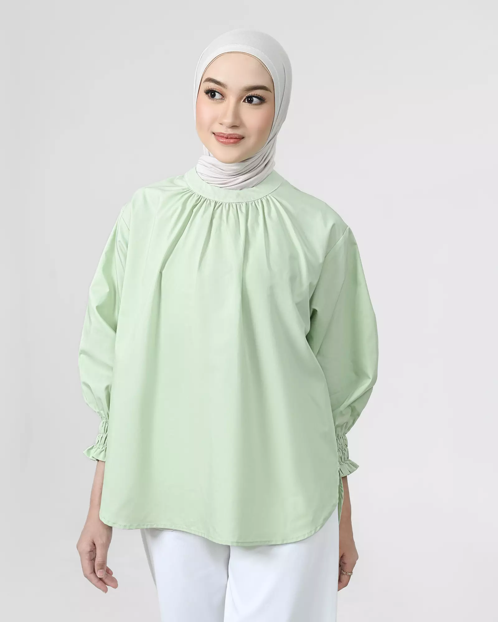 Geulis.id ALLECA BLOUSE - SAGE