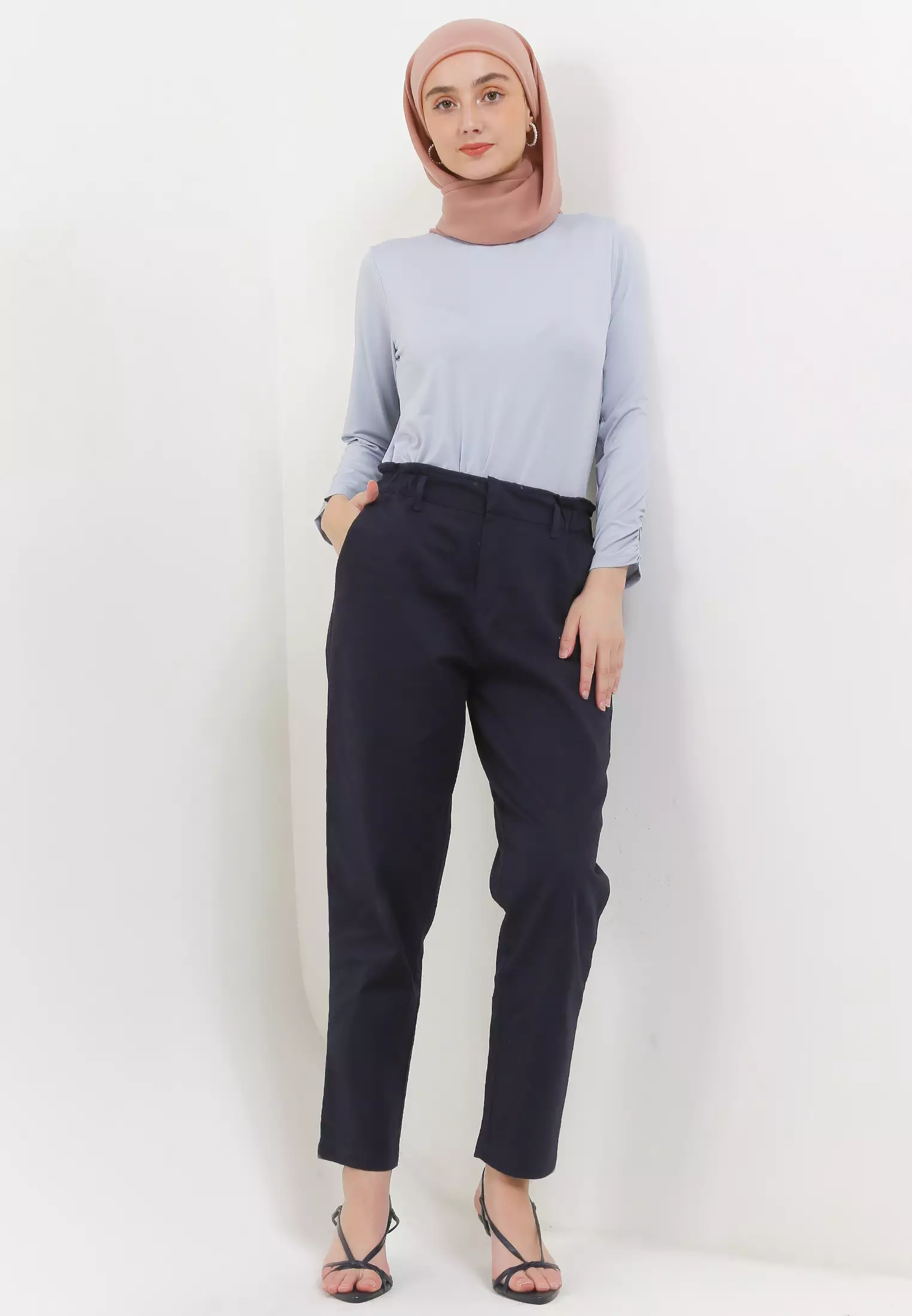 MFMW Cintra Celana Panjang Navy