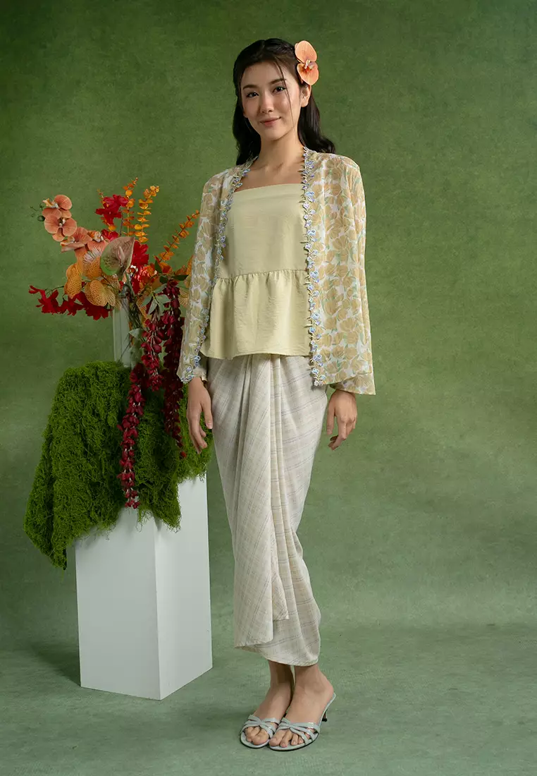 3 Pieces Set Bella Kebaya Top with Pareo skirt