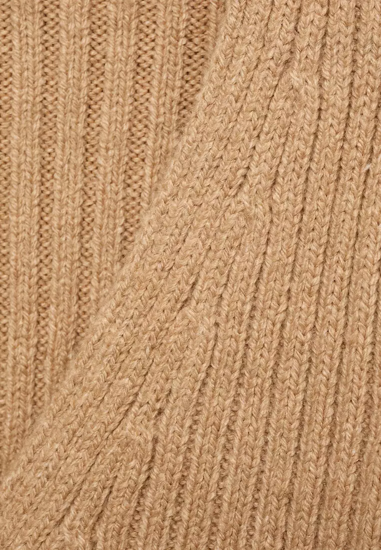 V-Neck Ribbed Cardigan