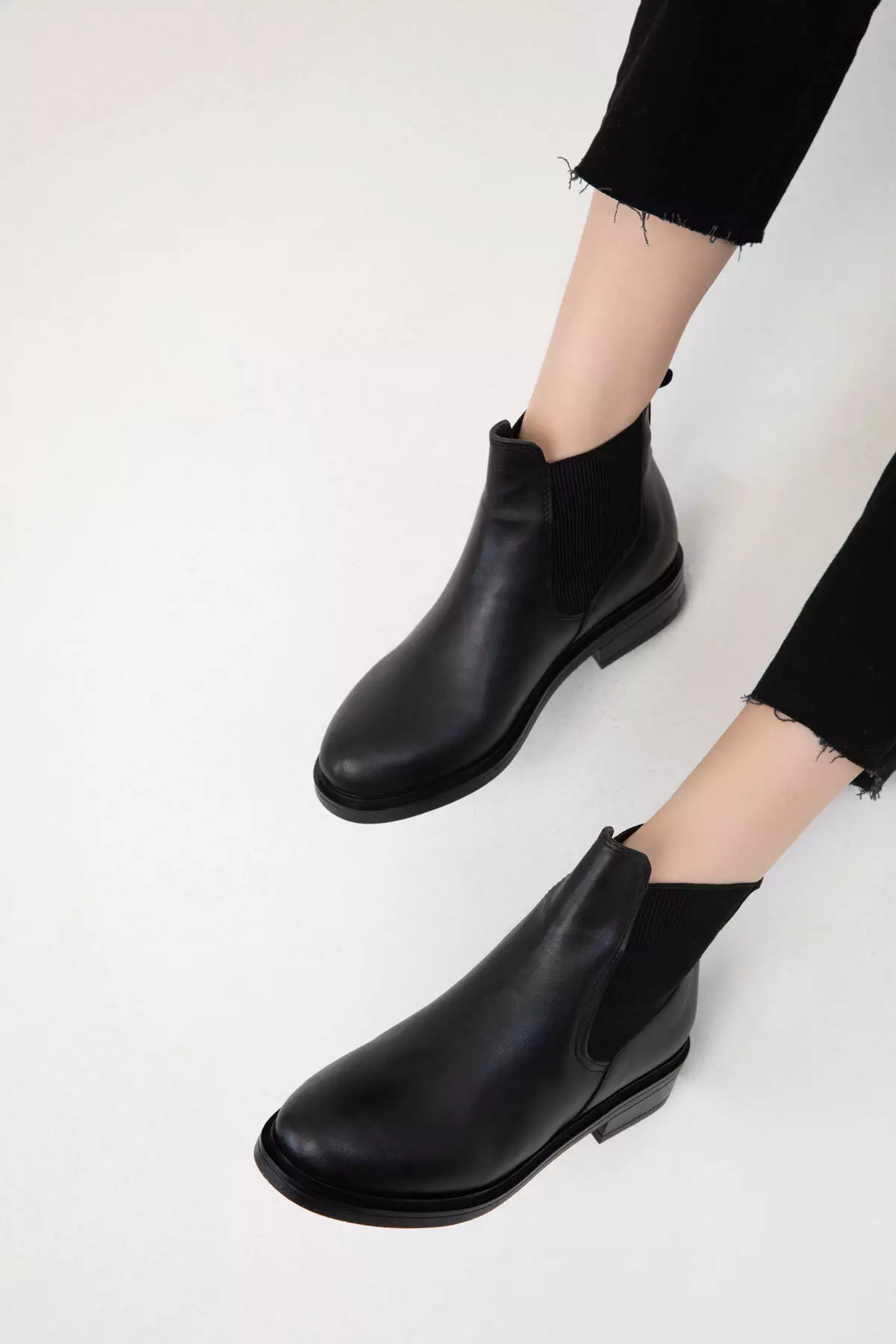 Women's Black Boots - 20004 Model Bootie