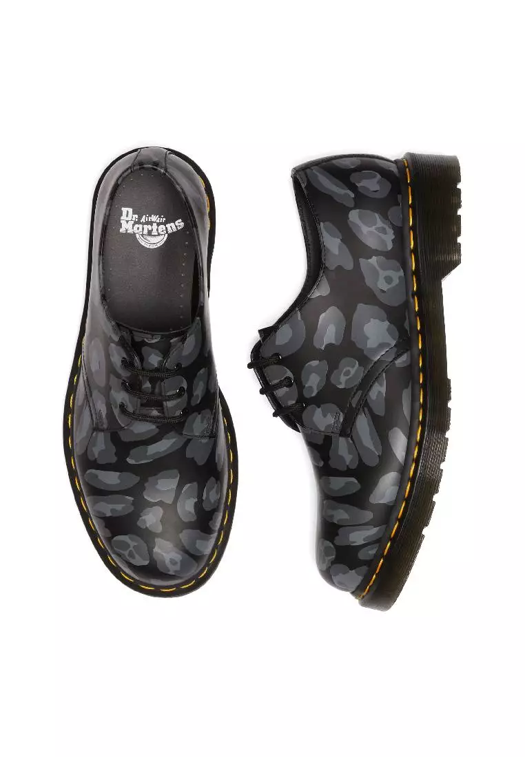 dr martens leopard print heart