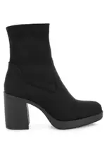 Hitam