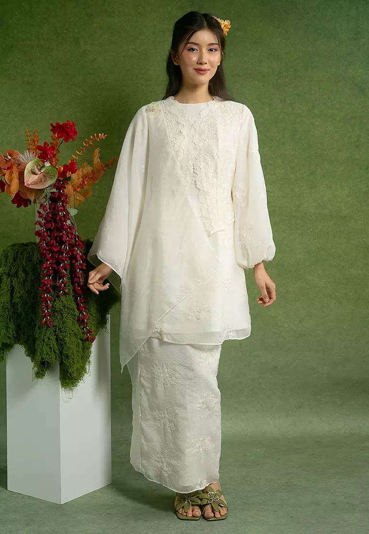 Valeria Kurung Labuh with Shawl Set