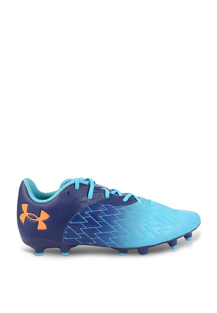under armour soccer shoes