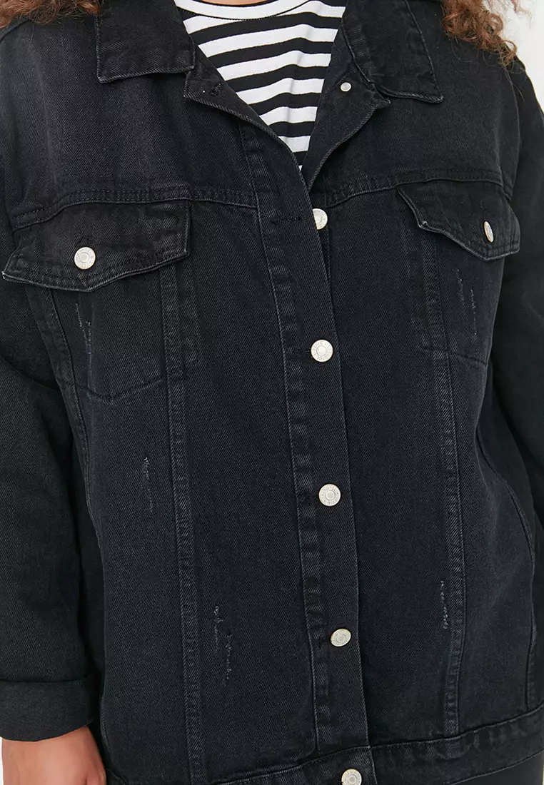 Plus Size Pocket Detailed Denim Jacket