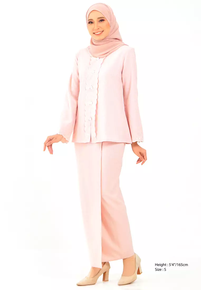 Gene Martino -Dea Ayu Kebaya Modern 8163