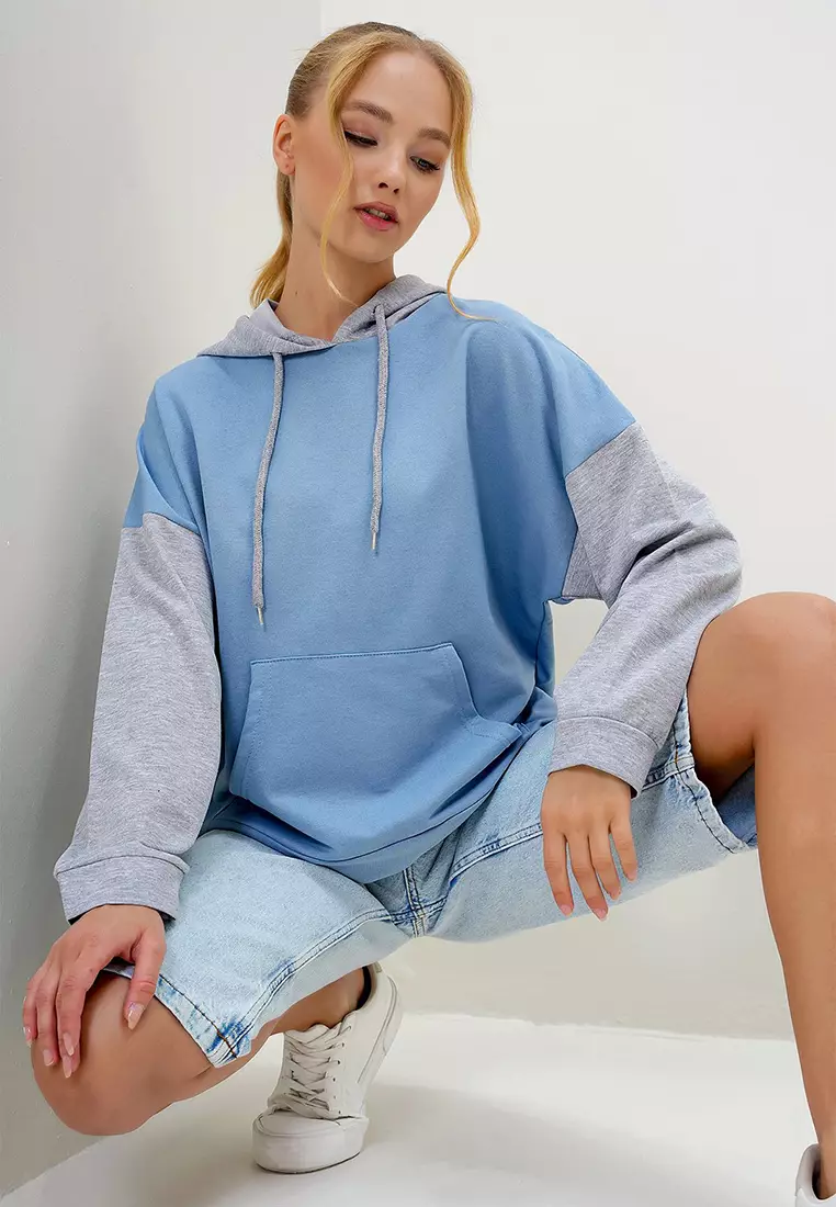 Women's Blue Inner Framed Color Block Oversized Hooded Sweatshirt Alc-X4977