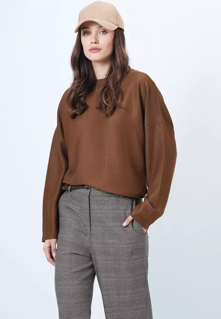 Crew Neck Batwing Sleeves Sweatshirt