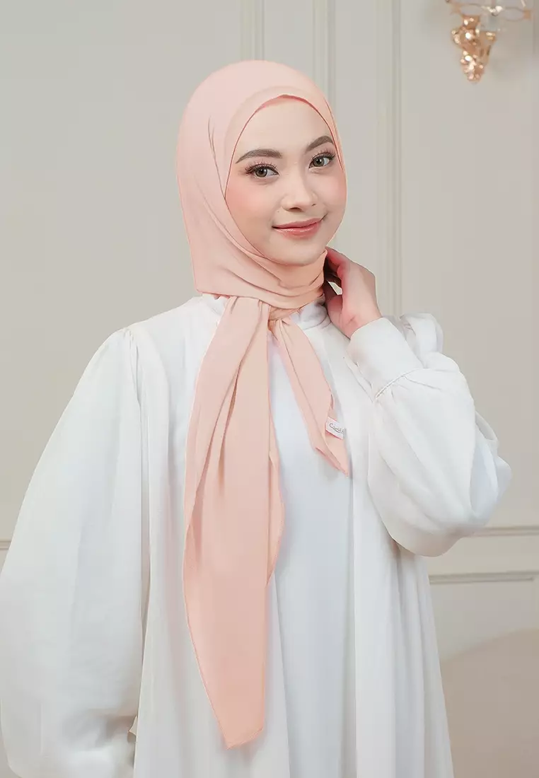 HIJAB INSTAN MAGNET SYIFA - PEACH CREAM