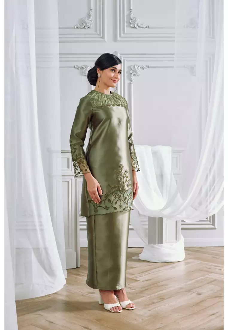 Kurung Moden Madina