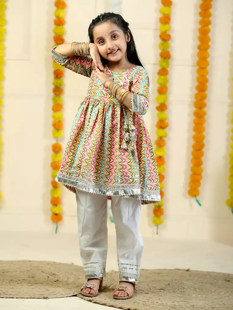 Chitrakatha Abstract Print Girls Anarkali Pajama Set