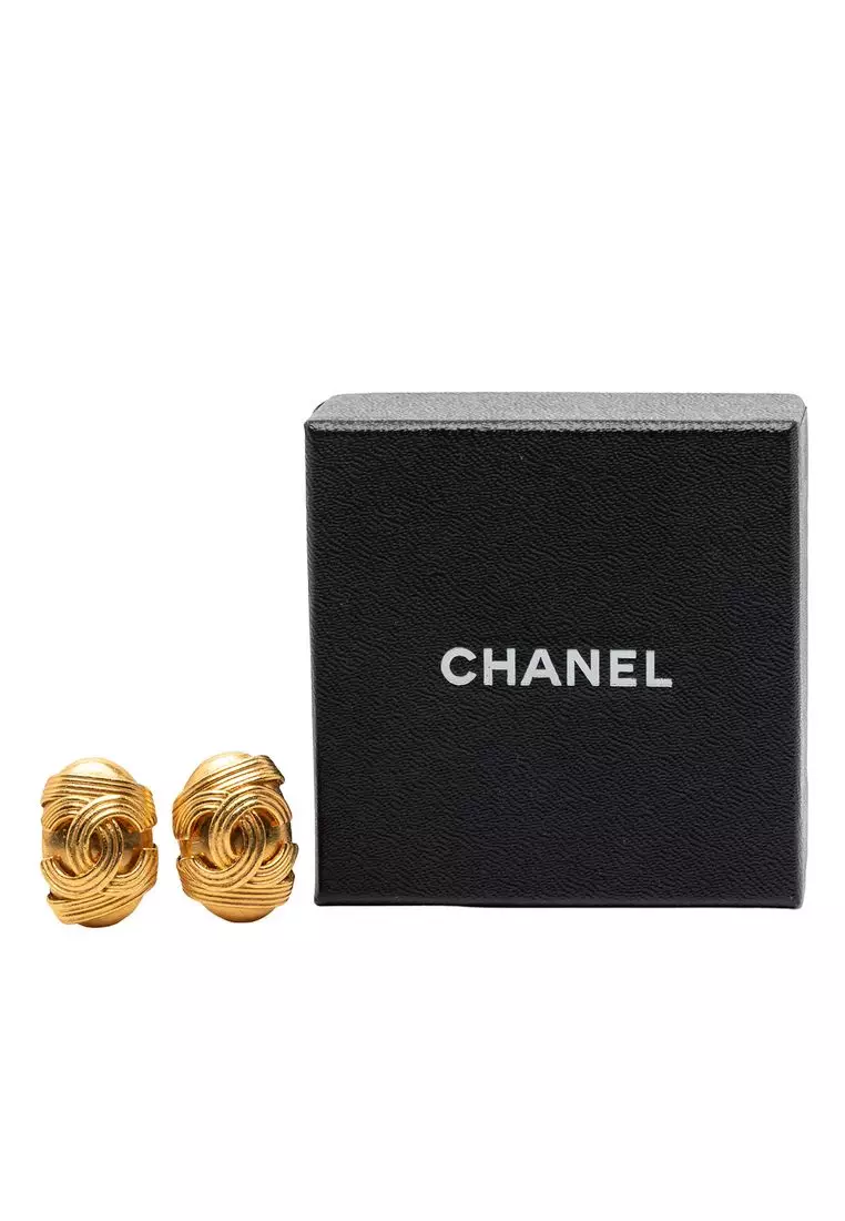 Pre-Loved Chanel Cc Oval Clip On Earrings