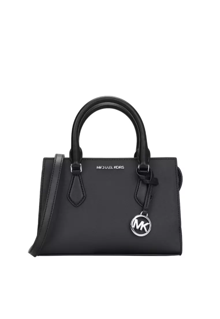 Michael kors black bag with lock clearance