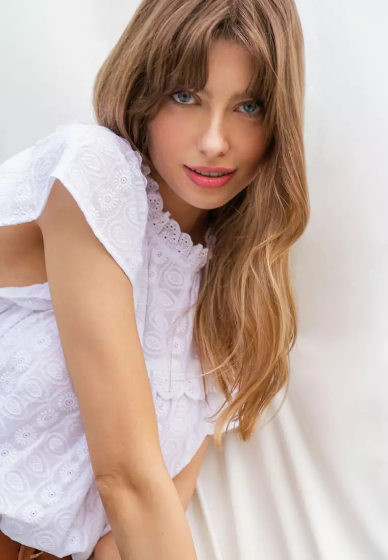 Vitanic Crochet Ruffle Top