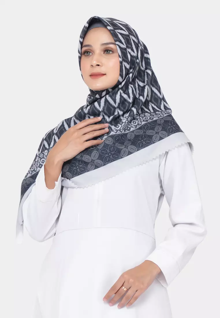 Hijab Motif Ethnic Gorontalo Segiempat Lasercut - Prinscara