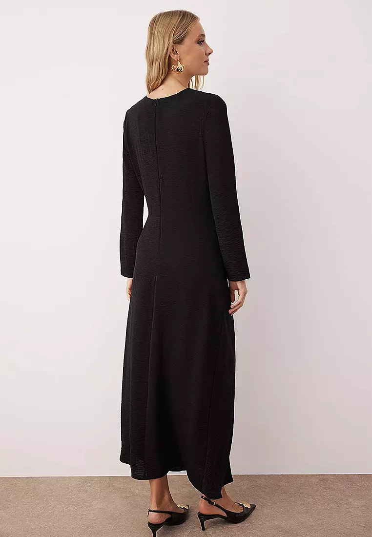 Brooch Detailed Woven Dress