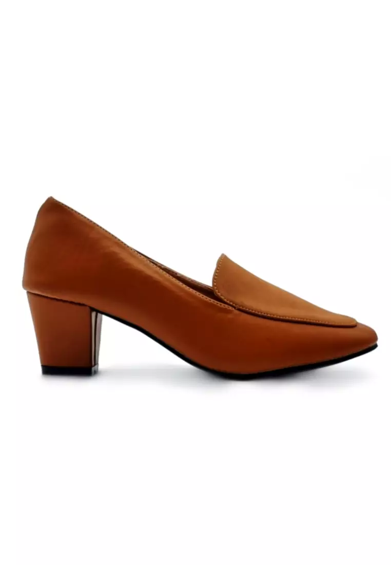 Discount on POLO HILL  shoes - SKU: POLO HILL Ladies Suede Vamp Heels