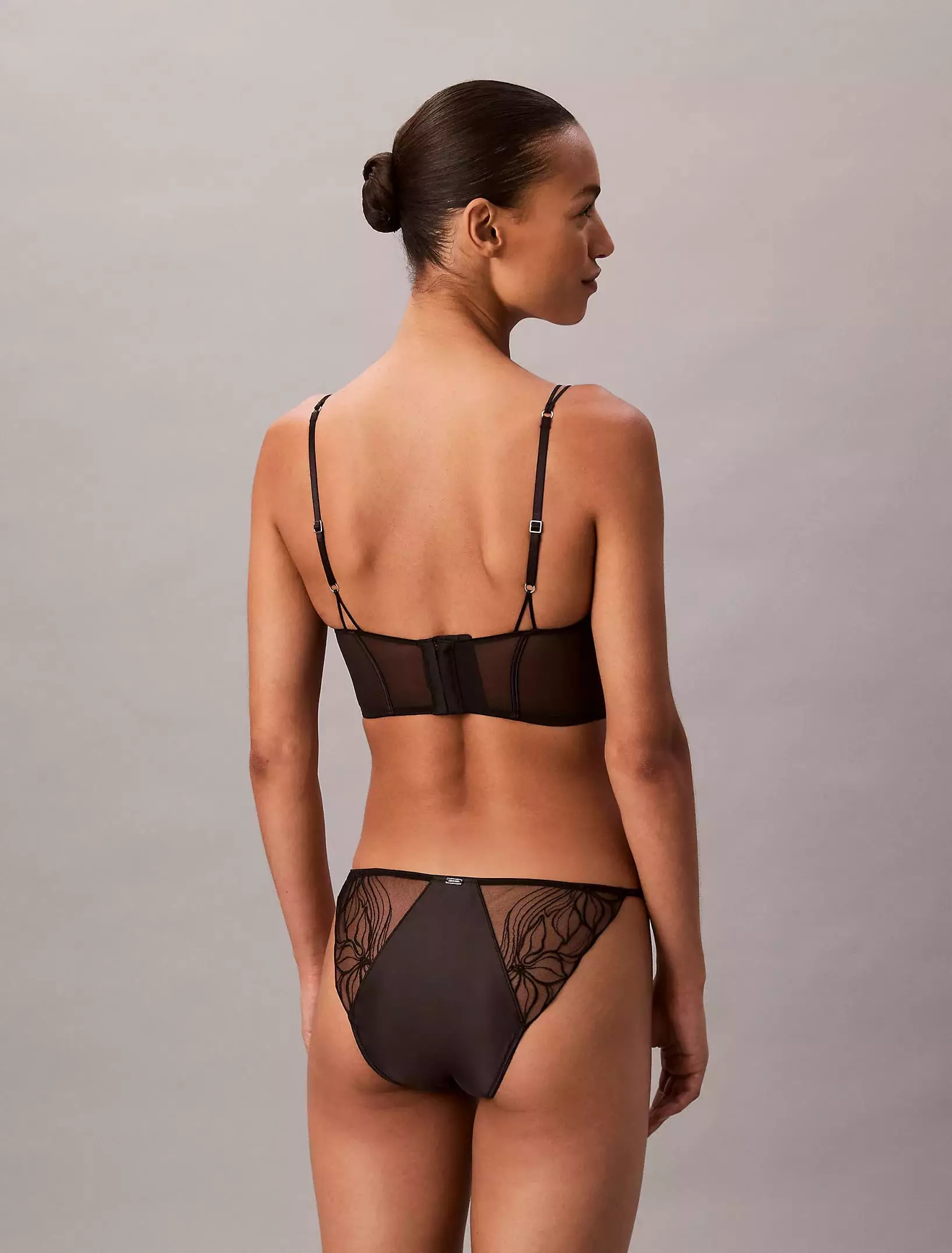 Calvin Klein Underwear - Lightly Lined Balconette Bra