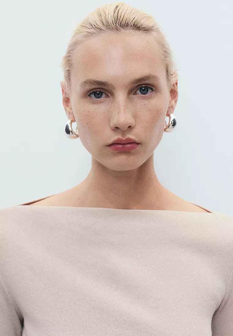 Long-Sleeved Boat-Neck T-Shirt