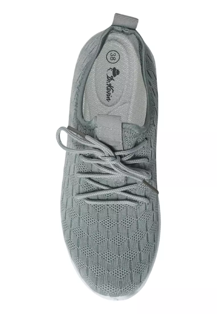 Dr. Kevin Sepatu Olahraga Sport Wanita Sneakers Flyknit Tali 589-063