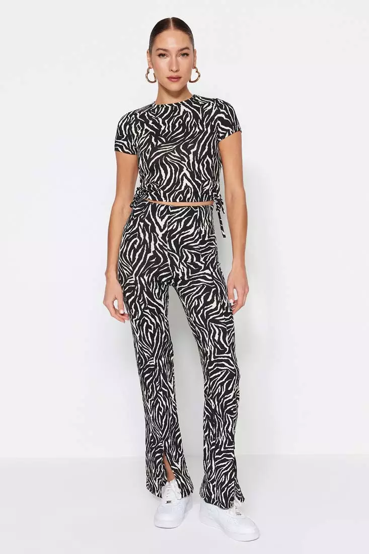 Zebra Print Slit Detailed High Waist Straight Knitted Pants