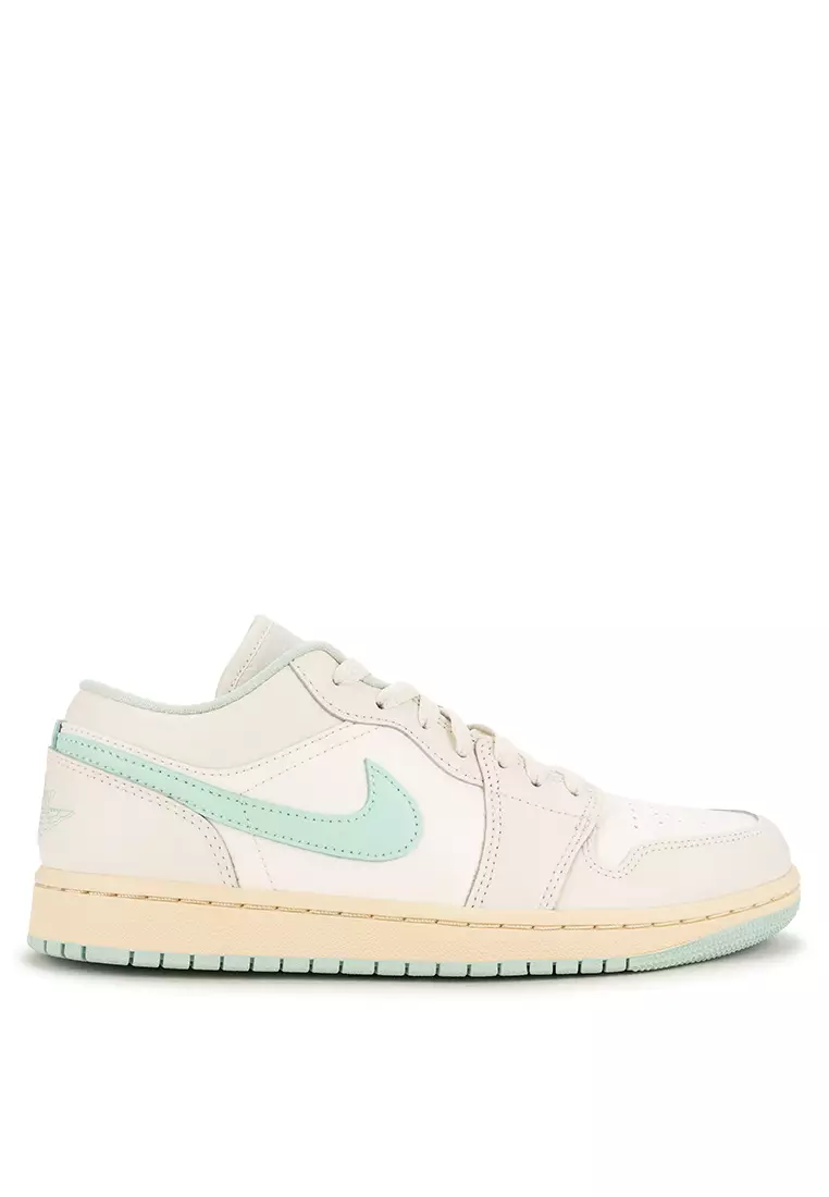 Air Jordan 1 Low Shoes