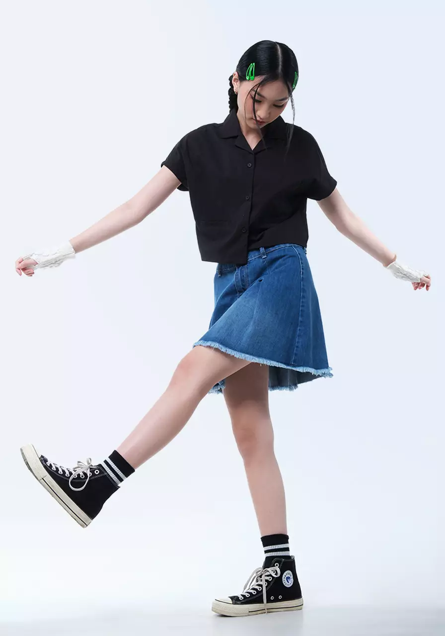 Kemeja Crop Wanita Kazura Black