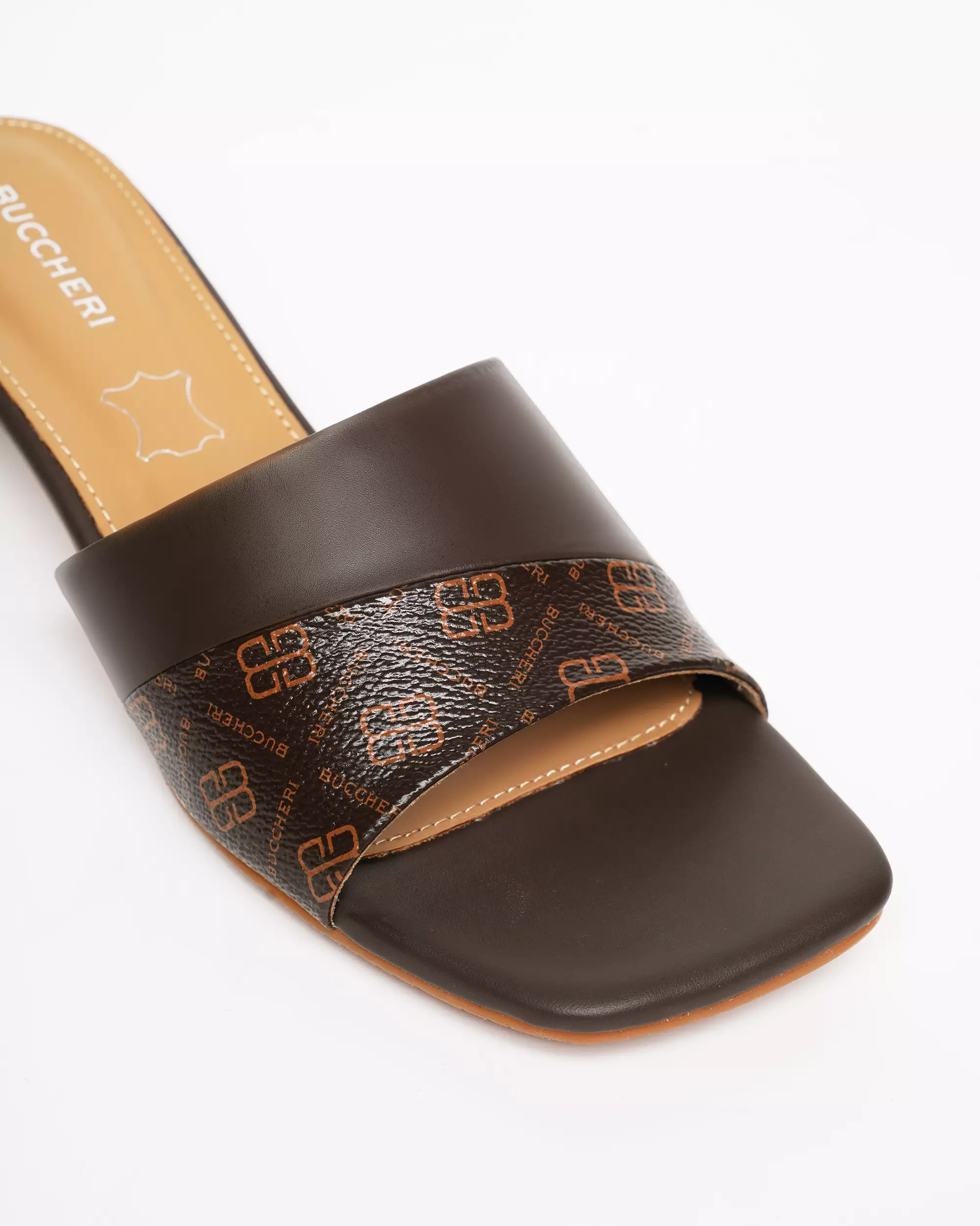 Buccheri Yacika Sandals Women Brown