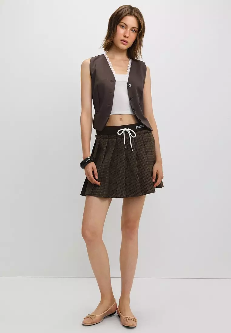 Lace-Hem Detail Vest - Brown