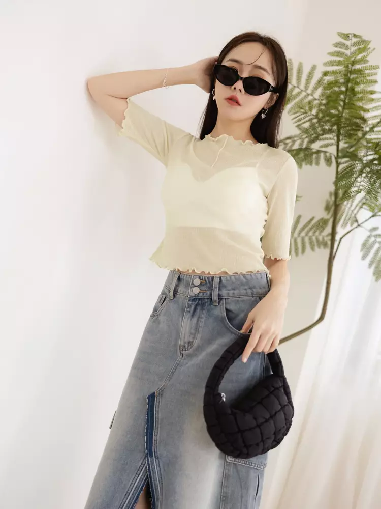 Lightly Sheer Elastic Ruffle-Edge Top [AB19538]