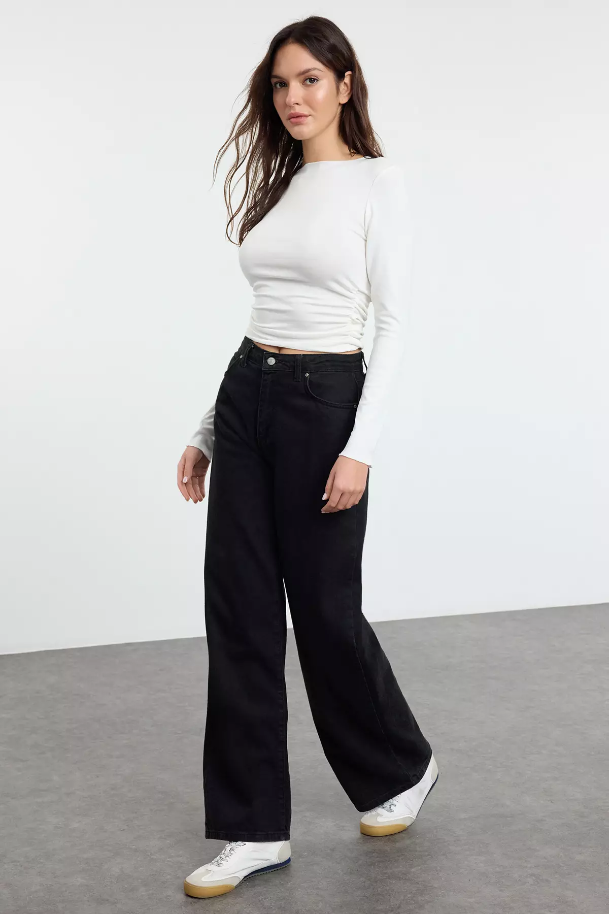 Boat Neck Fitted Blouse