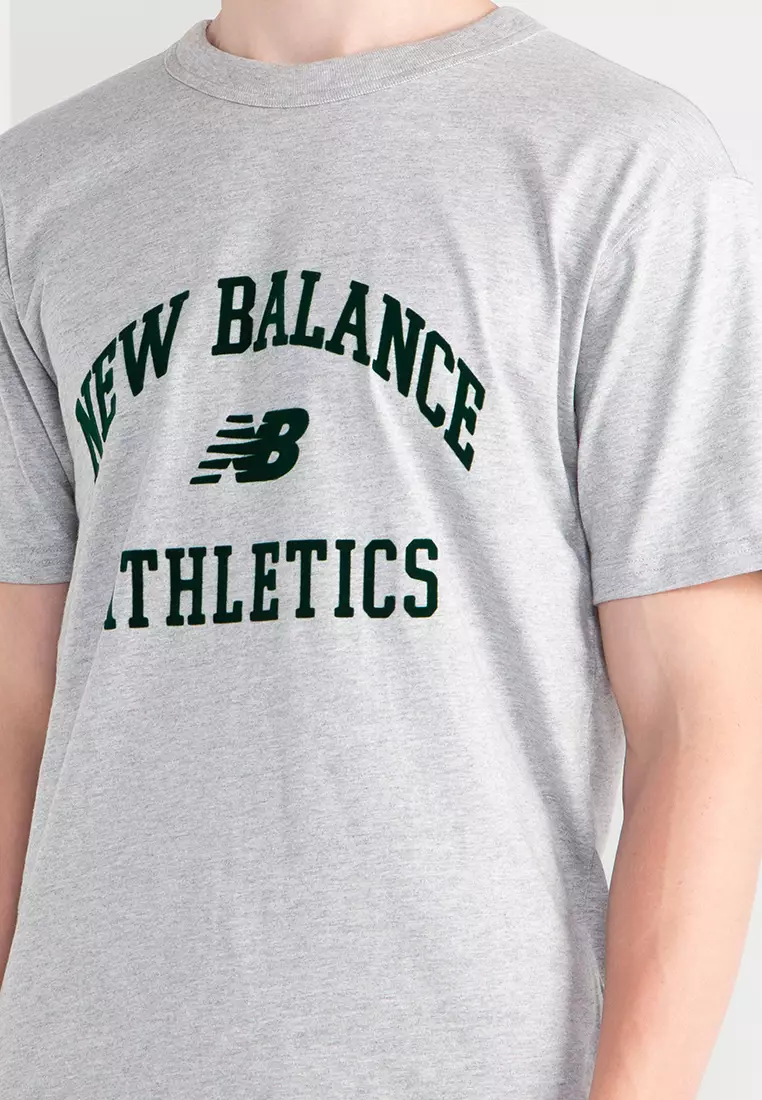 線上選購New Balance Athletics Varsity Graphic T-Shirt | ZALORA 台灣