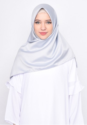 Jilbab Yang  Cocok Untuk Baju  Pesta  Warna Silver Tips 