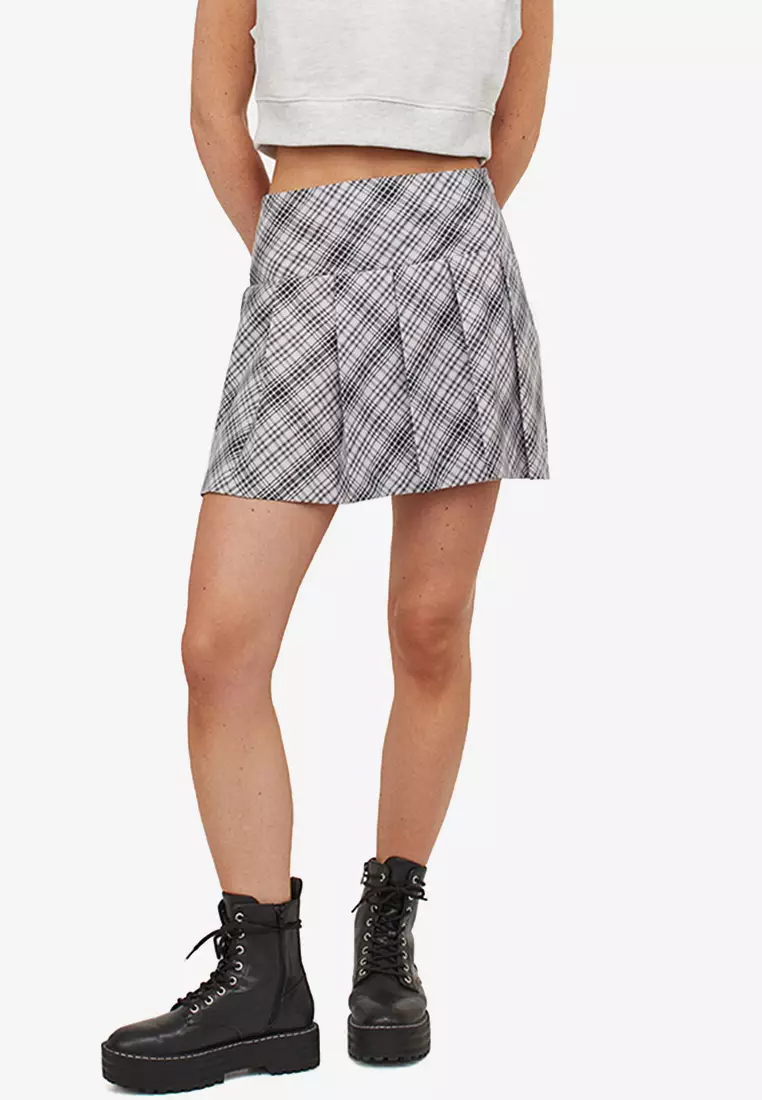 H&m grey top pleated skirt