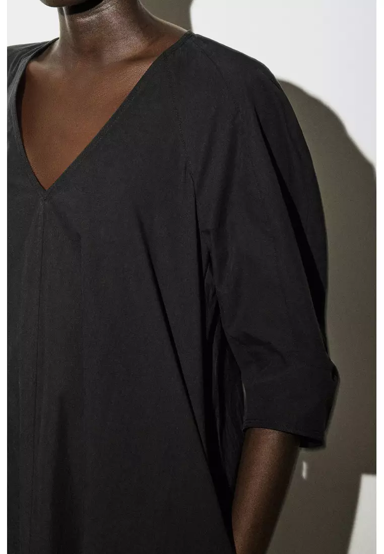 ROUNDED V-NECK COTTON MIDI DRESS