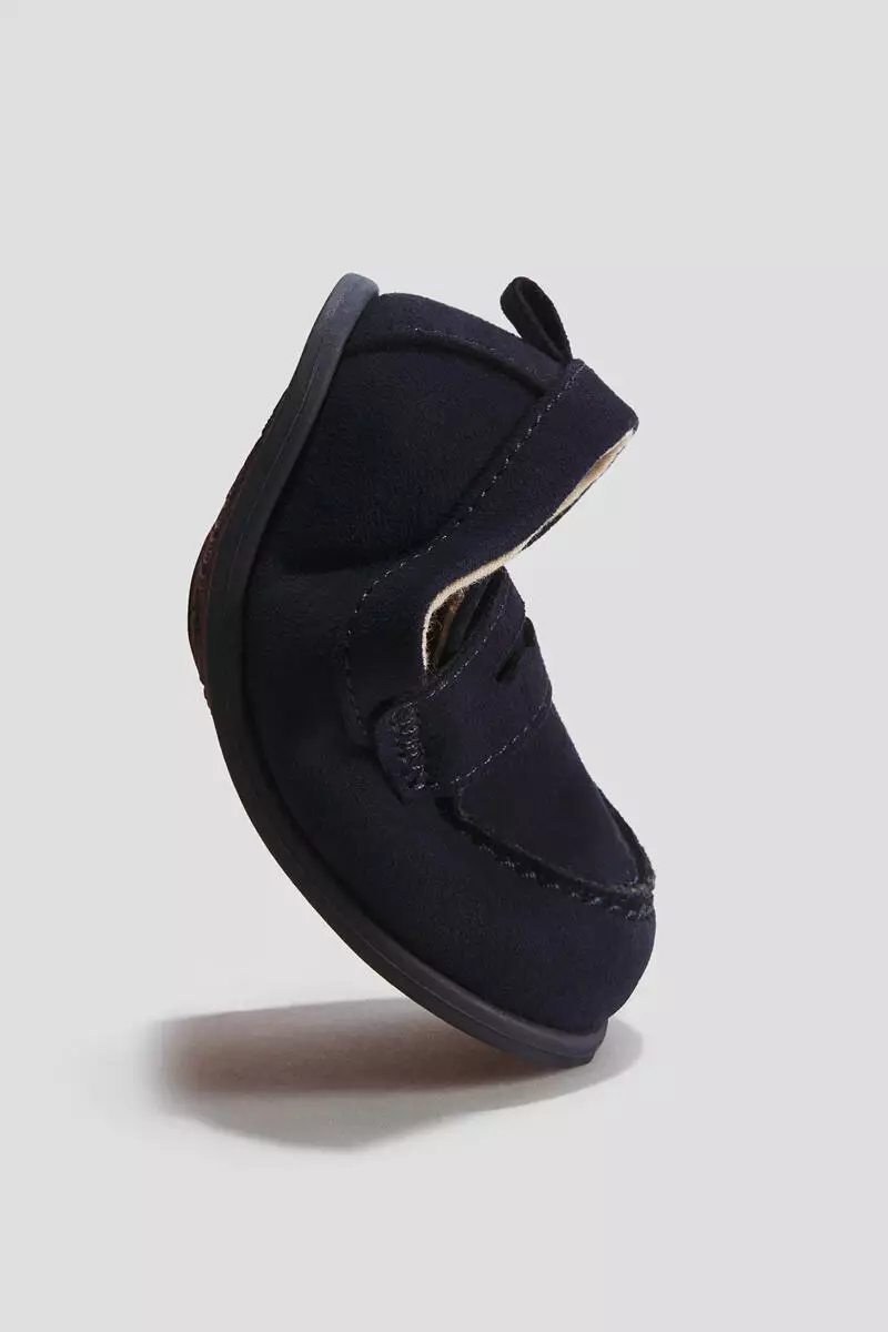 Barefoot loafers